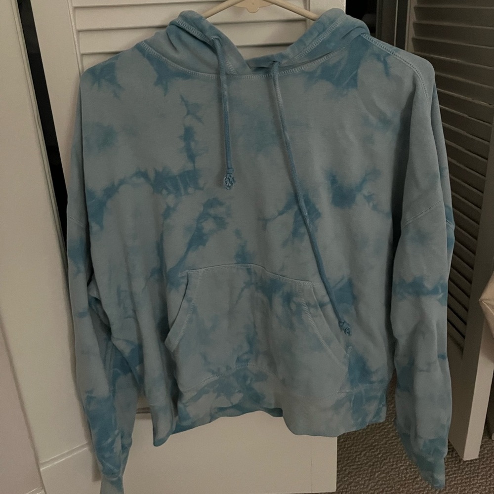 t-dye sweatshirt